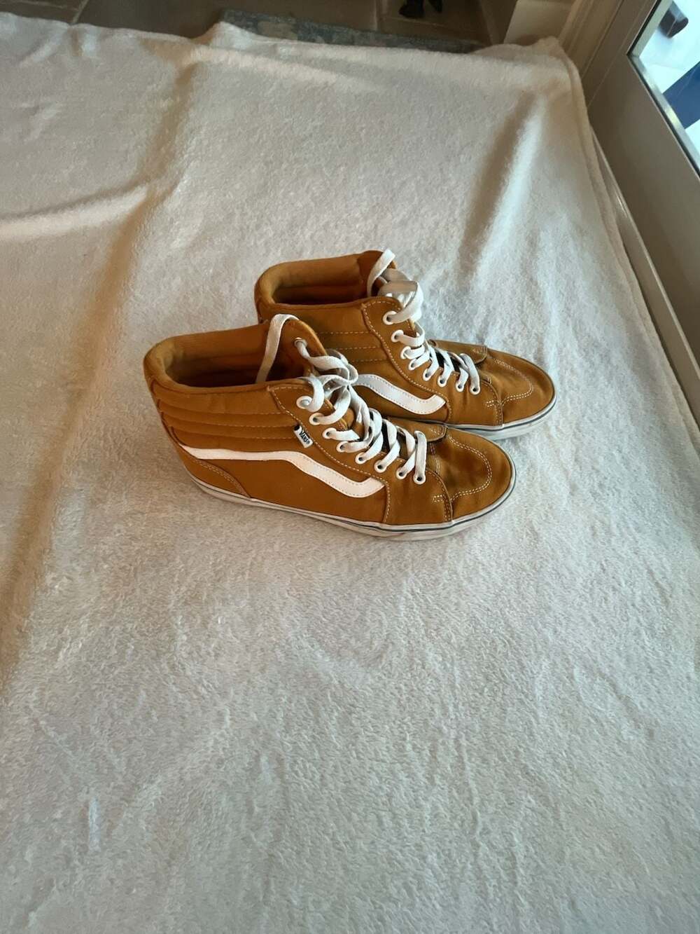 Vans Sk8-Hi Size 8.5 Golden Brown Canvas High Top Sneakers